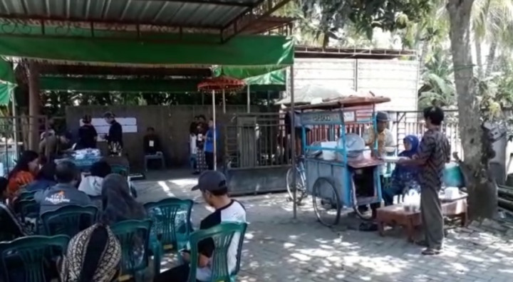 Gelar PSU, TPS di Bantul Sediakan Hiburan Dangdut