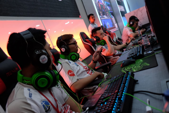 IEL University Series 2019 Buka Kesempatan ke Pelatnas Esports