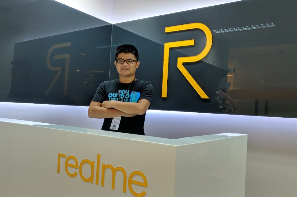 Магазин тем для realme. Основатель РЕАЛМИ. Скай ли Realme. Создатель компании Realme. Маркетинг Realme.
