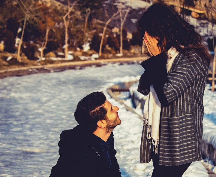 10 Caption Instagram Romantis buat Pacar
