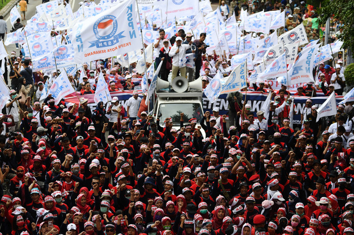 Peringatan Hari Buruh di Sejumlah Daerah