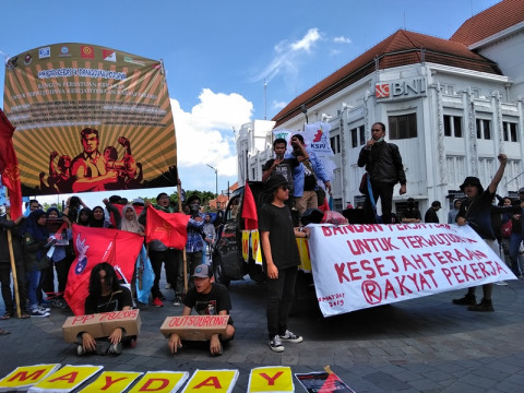Buruh Yogyakarta Tuntut Sultan Bangun Perumahan Buruh