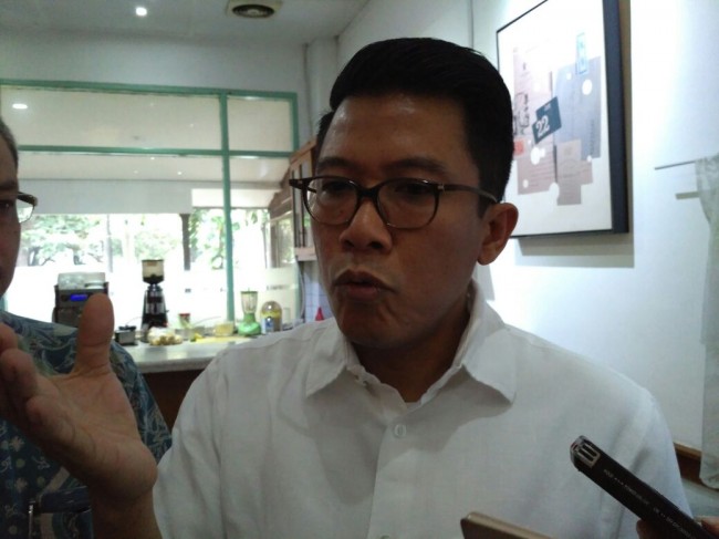 Misbakhun Mengaku Kelimpahan Efek Ekor Jas Jokowi