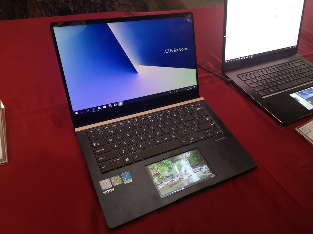 Asus Zenbook Pro 14 Ux480 Lebih Tipis Dan Punya Screenpad Medcomid 3763