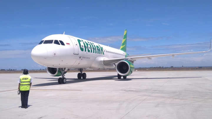 Pesawat Komersial Mendarat Perdana di Bandara Kulon Progo