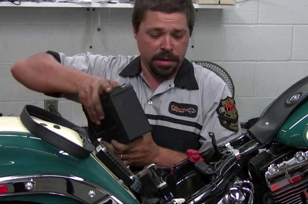 Asal Pasang Variasi, Bikin Aki Sepeda Motor Cepat Tekor - Medcom.id