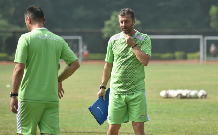 Miljan Radovic Mundur dari Persib