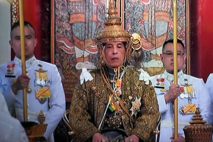 Prosesi Penobatan Raja Maha Vajiralongkorn Dimulai