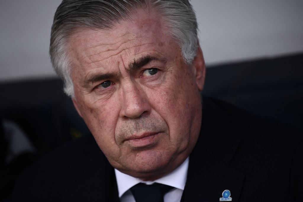 Pelatih Napoli, Carlo Ancelotti (AFP/Marco Bertorello)