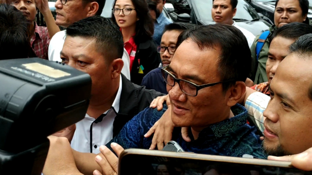 ‘Setan Gundul’ Bukti Kubu Prabowo Tak Rekat