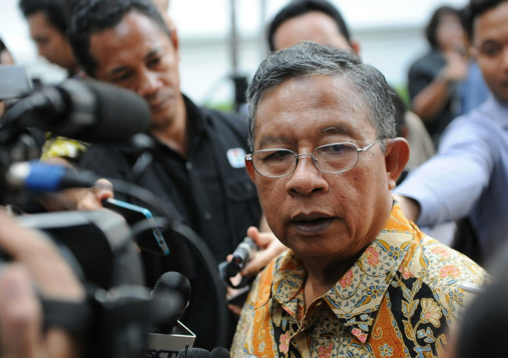 Darmin Minta Tarif Batas Atas Tiket Pesawat Diturunkan