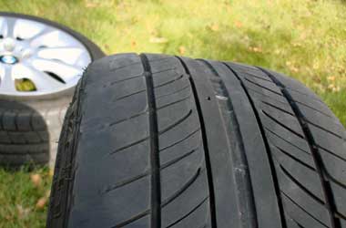 Sering Ngerem Mendadak, Ban dan Kampas Rem Cepat Aus?