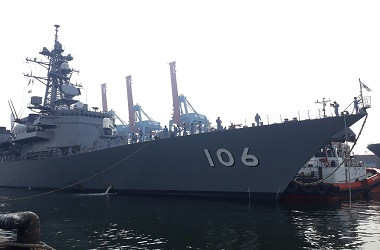 Kapal Perang Jepang JS Samidare Berlabuh di Tanjung Priok