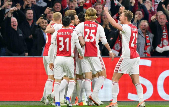 Ajax Hajar Tottenham di Babak Pertama