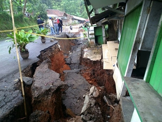 Hunian Sementara Warga Sukabumi Disiapkan
