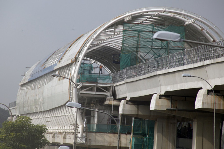 Pengoperasian LRT Terkendala IMB Stasiun