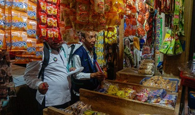 Ribuan Makanan Kedaluwarsa Beredar di Ambon