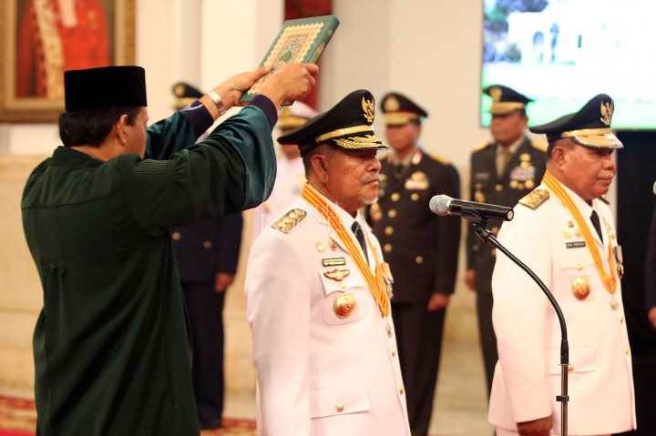 Jokowi Lantik Abdul Gani Kasuba jadi Gubernur Malut