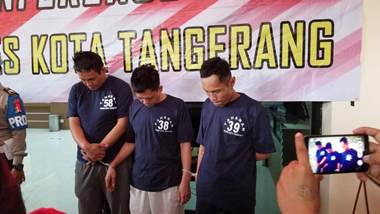 Wartawan Gadungan Peras Sekdes Jengkol Rp700 Juta