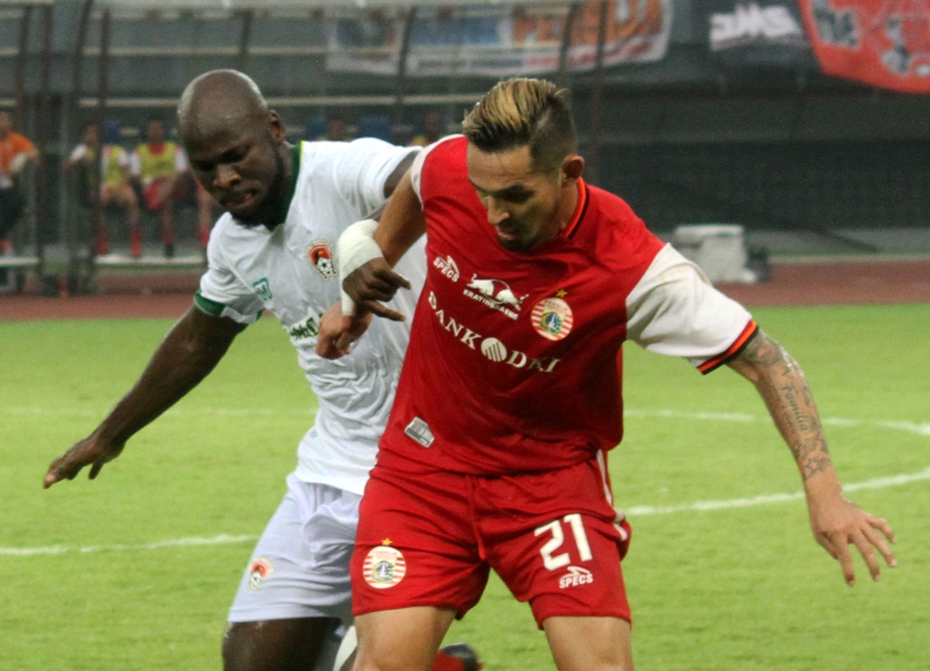 Aksi Silvio Escobar saat memperkuat Persija Jakarta melawan Kalteng Putra di ajang Piala Presiden 2019 (Foto: ANTARA FOTO/Risky Andrianto)