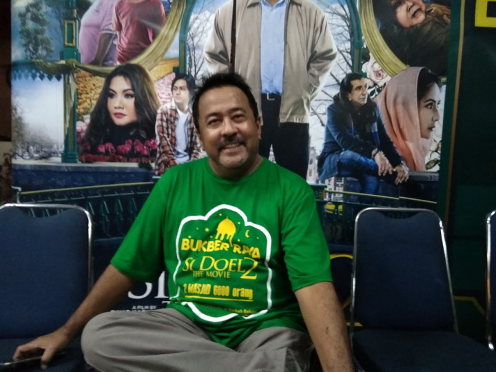 Rano Karno Sempatkan Nyekar ke Solo di Sela Promo Si Doel The Movie 2