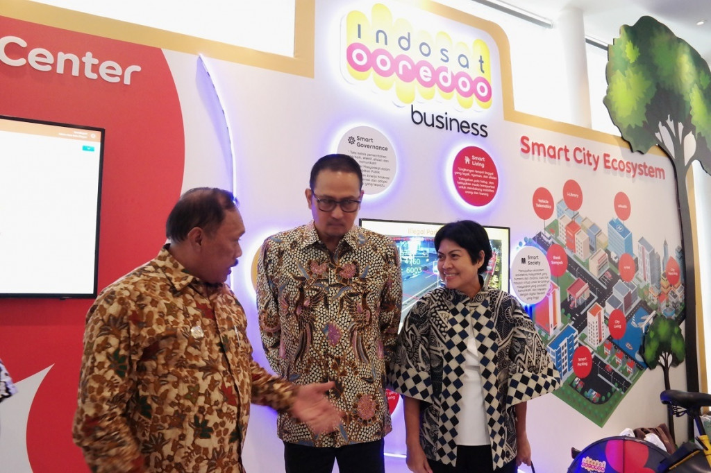 Indosat Ooredoo menjadi penasehat teknologi dalam Gerakan Menuju 100 Smart City. 