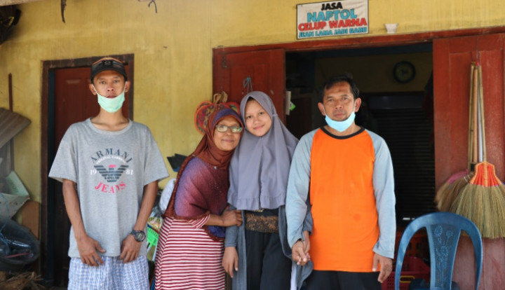 Anak Tukang Sampah Lolos Masuk UGM Tanpa Tes