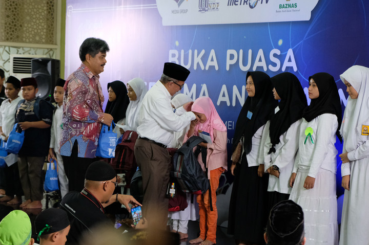 Metro TV-Baznas Gelar Buka Puasa Bersama Anak Yatim