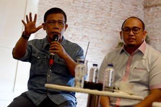 Caleg Golkar dan PDIP Memprotes Pemilu Ulang di Malaysia