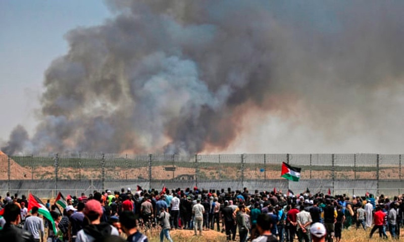 Protes yang dilakukan warga Palestina di Perbatasan Gaza memperingati Hari Nakba. (Foto: AFP).