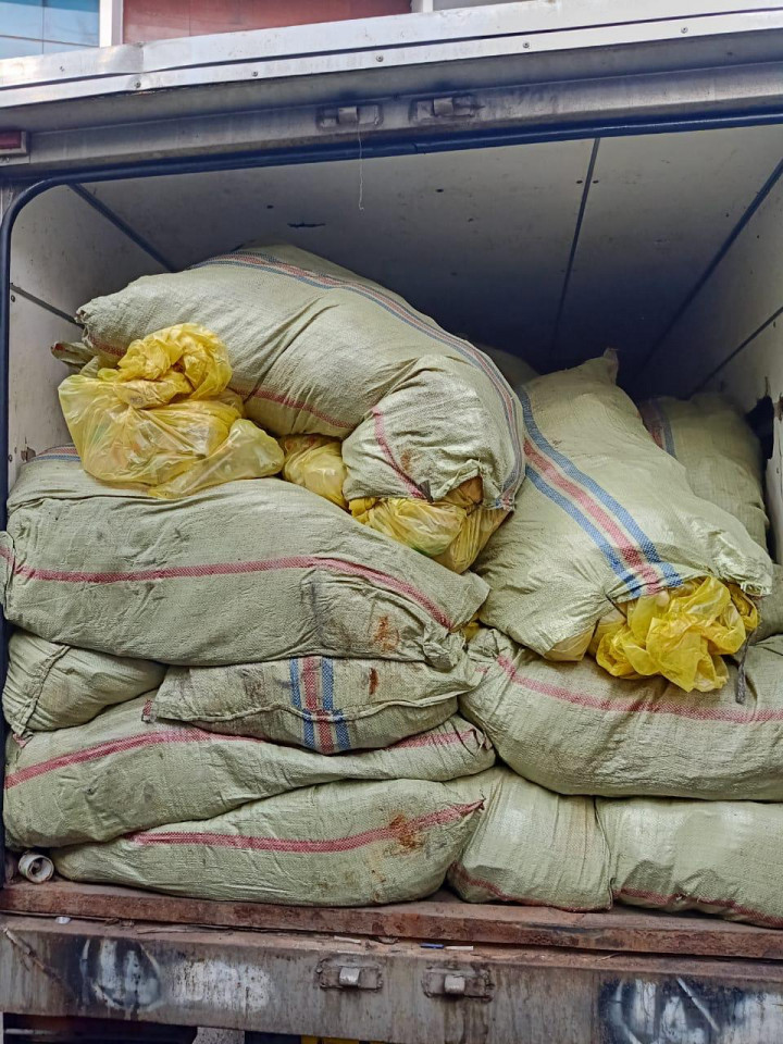 300 Kg Ganja Diselundupkan Dalam Karung Limbah Medis