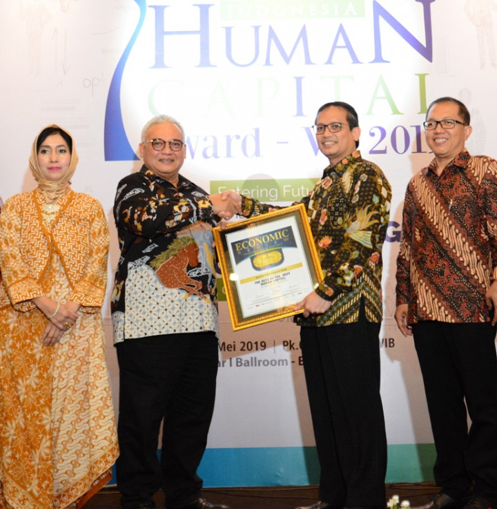 BPJS Ketenagakerjaan Raih Penghargaan Indonesia Human Capital Award