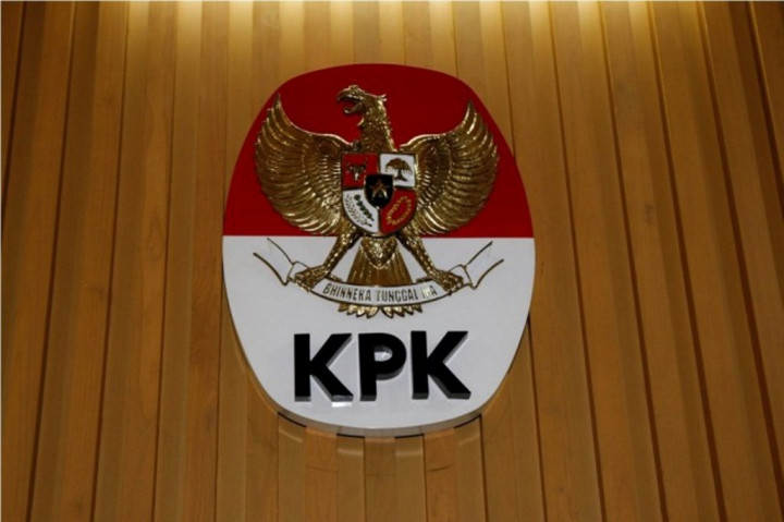 KPK Geledah Kantor Daya Radar Utama