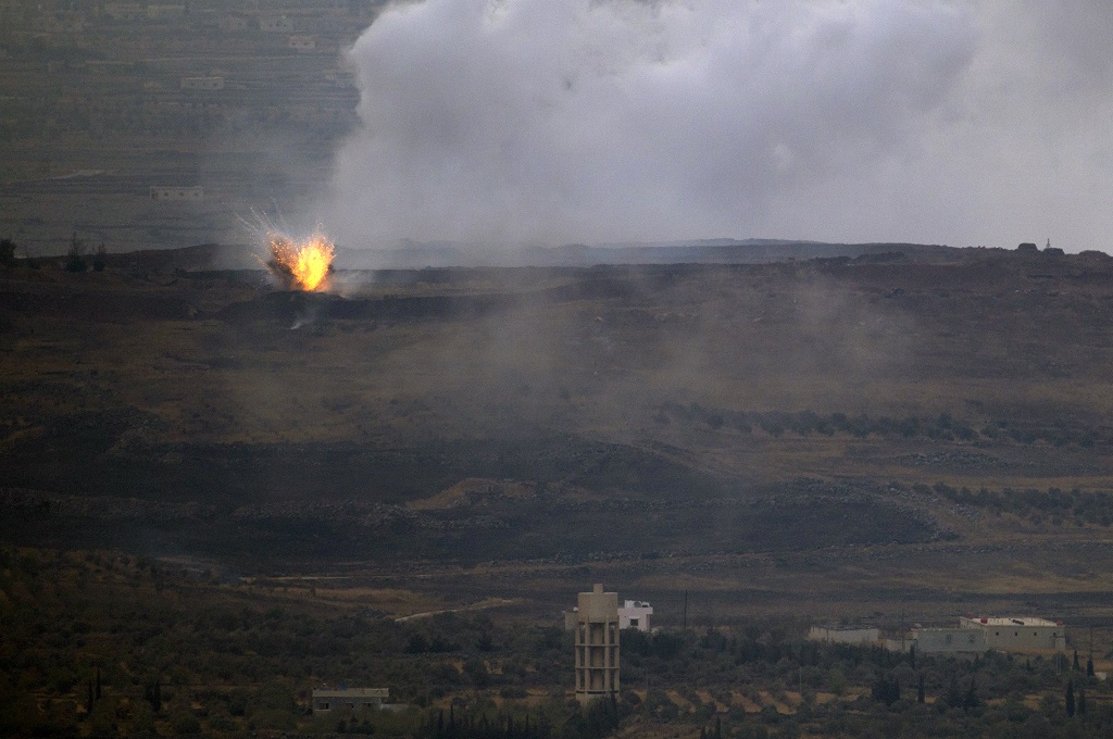 Asap dari serangan udara di Dataran Tinggi Golan. (Foto: AFP)