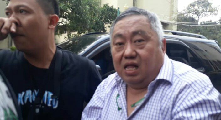 Lieus Sungkharisma Mengancam Bungkam