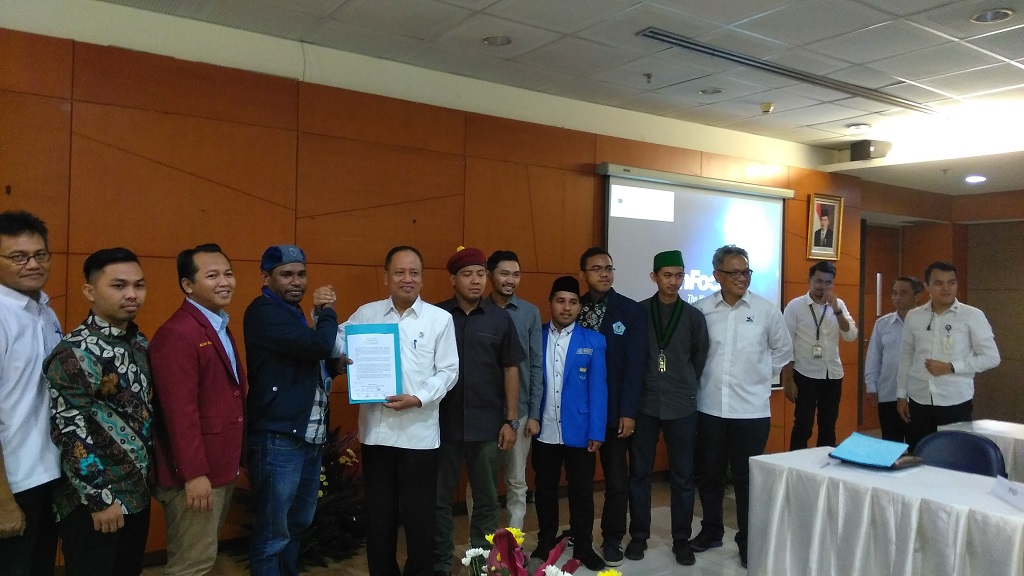 Menristekdikti, Mohamad Nasir bersama sejumlah perwakilan Kelompok Cipayung Plus, Medcom.id/Muhammad Syahrul Ramadhan.