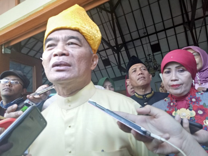 Mendikbud Selidiki Kasus Siswa Tak Diluluskan karena Kritis