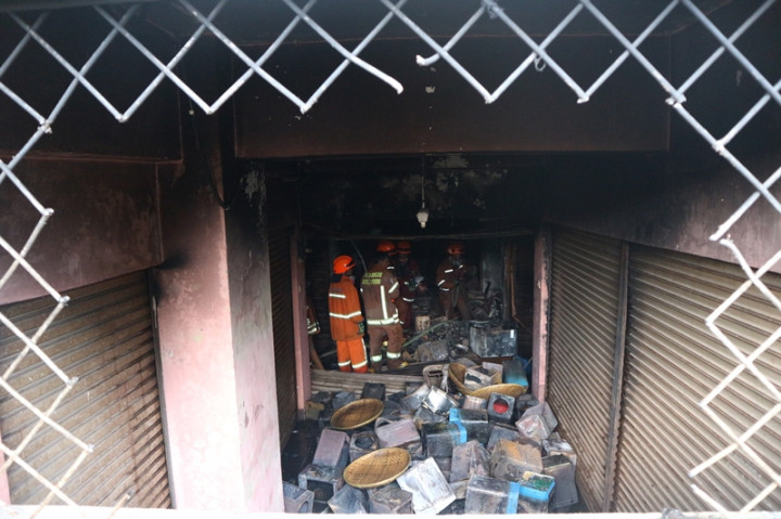 Pasar Kosambi Tak Dilengkapi Pemadam Api