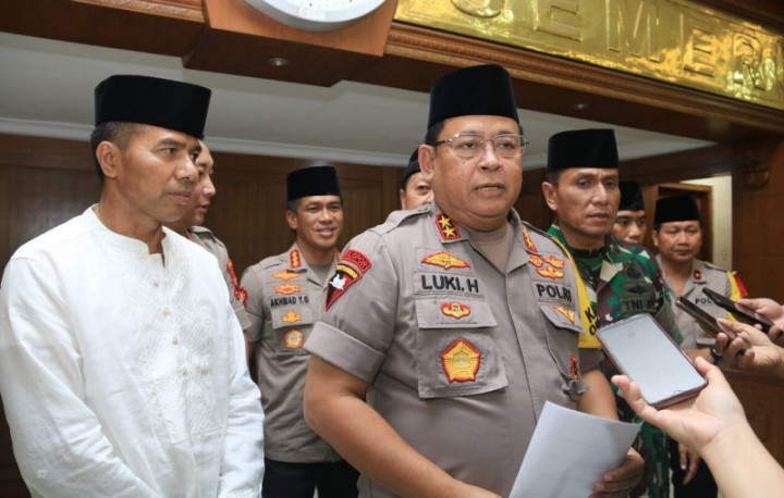 Polisi Cegat Aksi <i>People Power</i> dari Kalimantan
