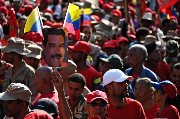 Maduro Rayakan Kekuasaan di Tengah Krisis