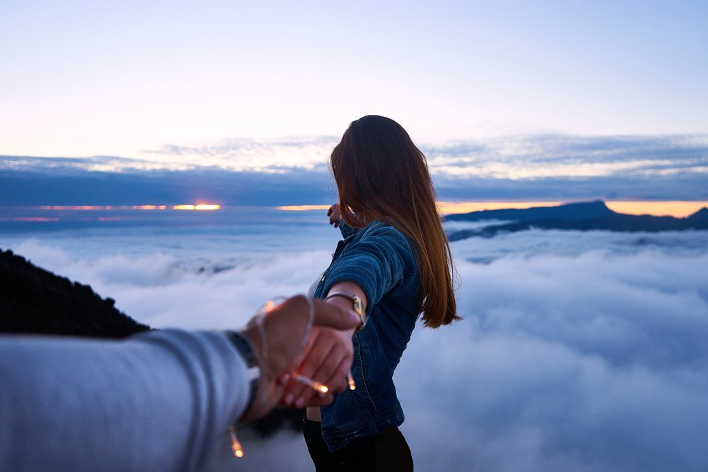 Perempuan yang telah menutup hati pada pasangannya, lebih enggan terlibat dengan pertengkaran. (Foto Ilustrasi: Yoann Boyer/Unsplash)