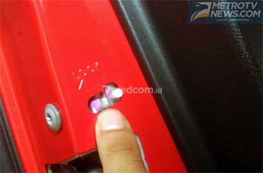 Child Safety Lock Mobil, Pengaman Si Kecil Saat  Duduk di Belakang
