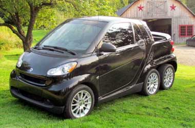 Smart ForTwo Tampil Nyentrik ala TNT Promotional Vehicle