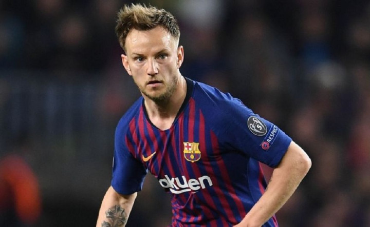 Rakitic Tak Merasa Terganggu dengan Kehadiran De Jong