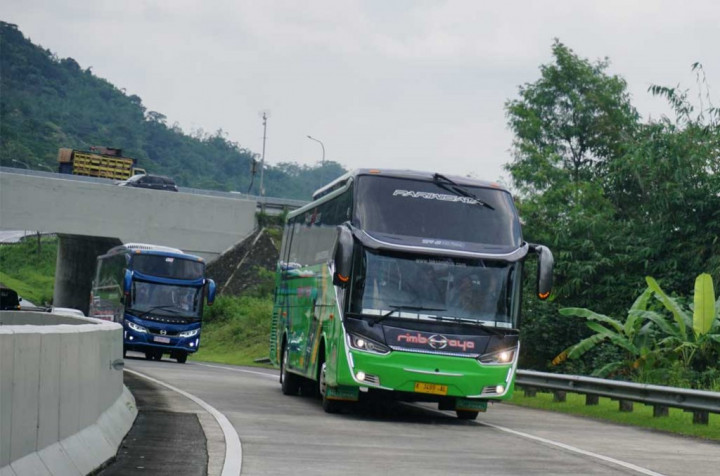 Perawatan Sistem Pengereman, Fokus Hino di Musim Mudik