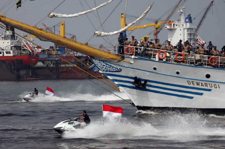 Warga Makassar Bisa Jajal KRI Dewaruci