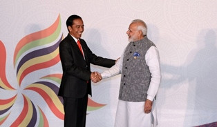 Jokowi Ucapkan Selamat ke Narendra Modi