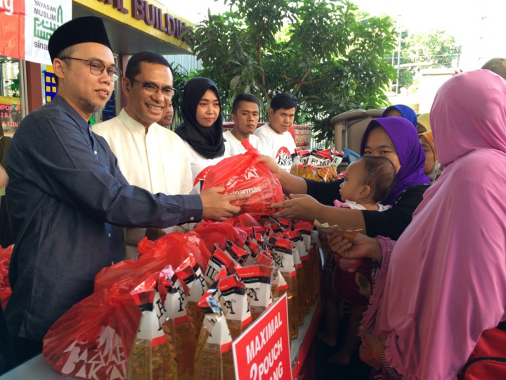Yayasan Muslim Sinar Mas Subsidi 3.000 Liter Minyak Goreng