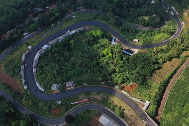 Jalur Lingkar Gentong Horor di Malam Hari