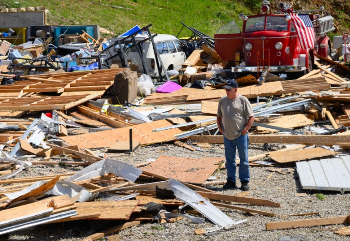 Tiga Warga Tewas saat Tornado Landa Missouri